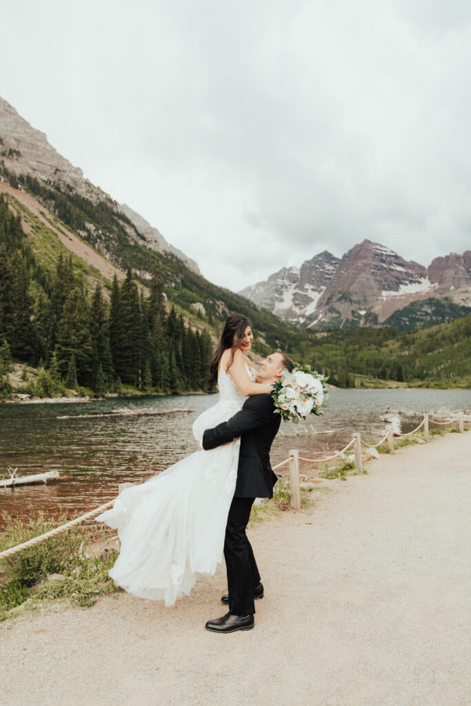 maroon bells wedding photos, maroon bells elopement, mountain elopement inspiration, aspen wedding, wedding ceremony photos, mountain wedding inspiration, elopement inspiration, colorado wedding, wedding photographer, aspen wedding photographer, aspen wedding photos, aspen wedding photos, maroon bells elopement photos, maroon bells amphitheater wedding photos, bride and groom photos, wedding dress inspo, destination wedding photographer, elopement photographer