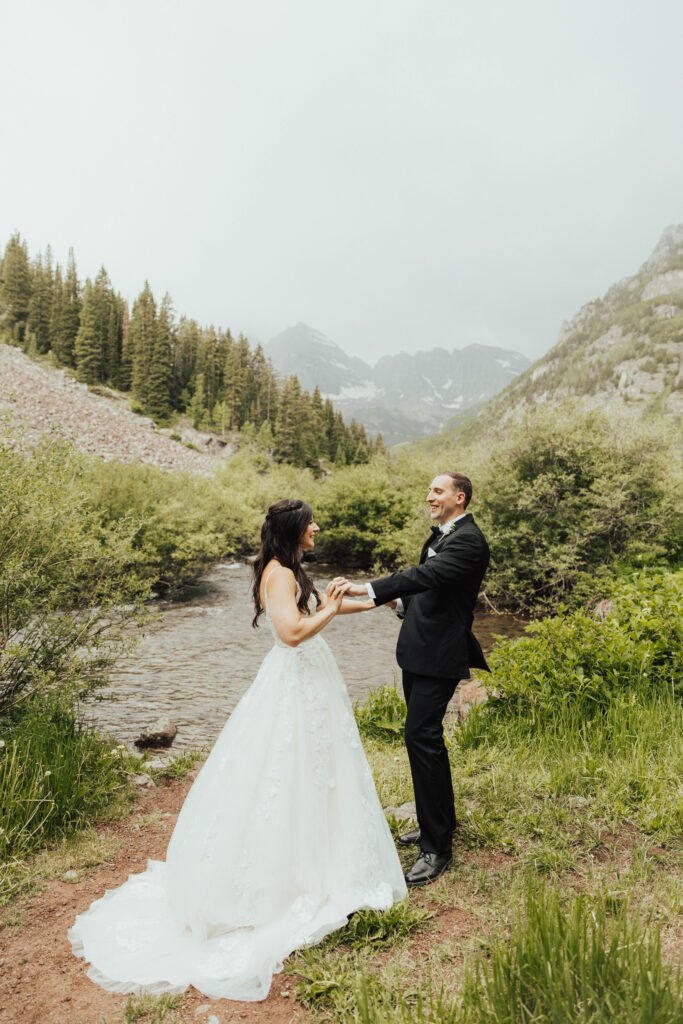 maroon bells wedding photos, maroon bells elopement, mountain elopement inspiration, aspen wedding, wedding ceremony photos, mountain wedding inspiration, elopement inspiration, colorado wedding, wedding photographer, aspen wedding photographer, aspen wedding photos, aspen wedding photos, maroon bells elopement photos, maroon bells amphitheater wedding photos, bride and groom photos, wedding dress inspo, destination wedding photographer, elopement photographer