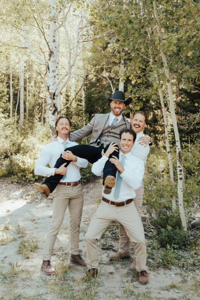 luxury mountain wedding photographer, intimate wedding venue, colorful wedding, wildflower wedding floral arrangements, western luxe groom inspiration, destination wedding photographer, timeless mountain wedding photos, couture wedding gown inspiration, elegant outdoor wedding ceremony, intimate mountain wedding ceremony